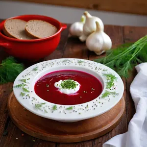 Рецепт Борщ с черносливом и говядиной - Подача