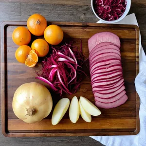 Рецепт Борщ с копченой свининой и имбирем - Подготовка овощей и мяса
