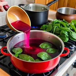 Рецепт Ботвинья с грушей и грецким орехом - Приготовление основы ботвиньи