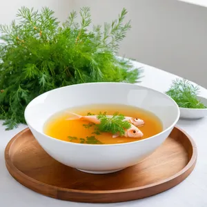 Рецепт Бульон из хариуса с можжевельником и облепихой - Подача бульона