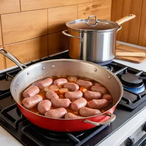 Рецепт Домашняя колбаса с чесноком и зеленью - Приготовление колбасы