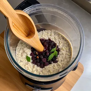 Рецепт Форшмак с черносливом и грецкими орехами - Измельчение массы