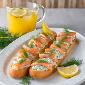 Рецепт Горячие канапе с форелью и укропным соусом - Сборка канапе