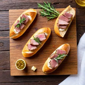 Рецепт Горячие канапе с ягненком и розмарином - Сборка канапе