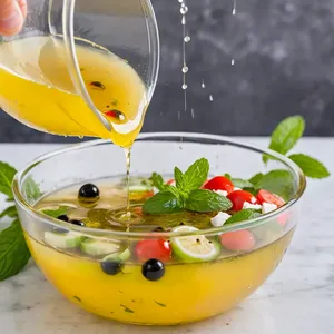 Рецепт Греческий салат с арбузом и фетой - Приготовление заправки