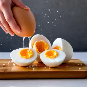 Рецепт Яичные медальоны с крабовым муссом и укропным гелем - Приготовление яичных медальонов