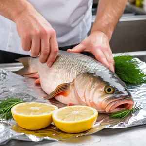 Рецепт Карась, запечённый с лимоном и укропом в фольге - Начинка рыбы