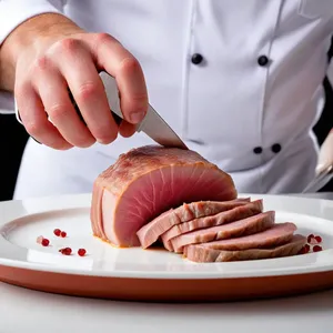 Рецепт Карпаччо из фазана с грушевым пюре и грецкими орехами - Нарезка карпаччо