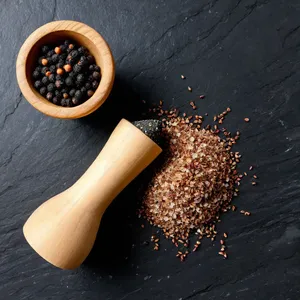 Рецепт Карпаччо из косули с облепиховым соусом и можжевельником - Ароматизация можжевельником