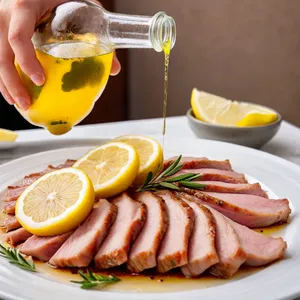 Рецепт Карпаччо из свинины с грушей и горчичным соусом - Маринование мяса