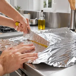 Рецепт Кефаль в фольге с лимоном и оливковым маслом - Подготовка фольги