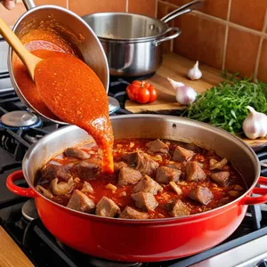 Рецепт Харчо с уткой и вишнево-розмариновым соусом - Приготовление основы супа