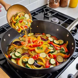 Рецепт Копчёный сиг с жареными овощами - Обжарка овощей