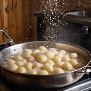 Рецепт Копчёный жерех с картофельными ньокки - Варка ньокки