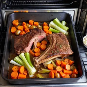 Рецепт Костный бульон с имбирем и куркумой - Обжарка костей и овощей