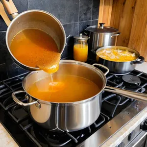 Рецепт Костный бульон с имбирем и куркумой - Приготовление бульона
