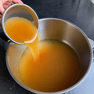 Рецепт Костный бульон с имбирем и куркумой - Процеживание бульона