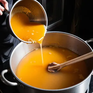 Рецепт Костный бульон с розмарином и можжевельником - Приготовление бульона