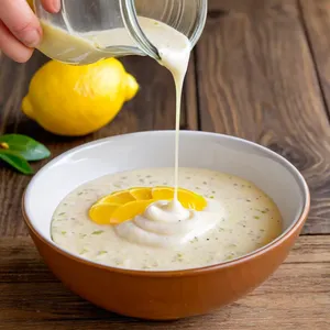 Рецепт Коул-слоу с мандарином и кедровыми орешками - Приготовление заправки