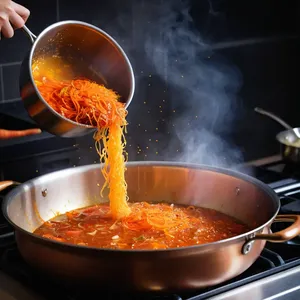 Рецепт Кулеш с копченой индейкой и перловкой - Обжарка овощей