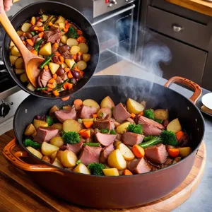 Рецепт Кулеш с копченой уткой и ячневой крупой - Добавление утки и картофеля