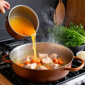 Рецепт Куриный суп-лапша с ананасом и чили - Приготовление бульона