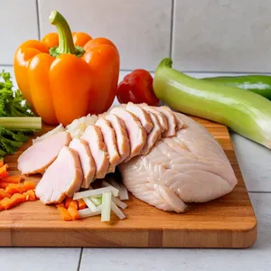Рецепт Куриный суп-лапша с болгарским перцем и сельдереем - Подготовка куриного филе и овощей