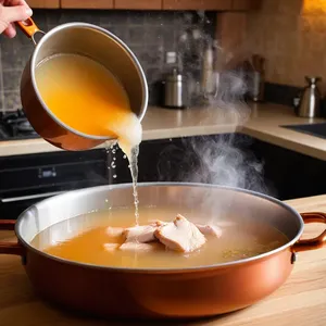Рецепт Куриный суп-лапша с томатами и базиликом - Приготовление куриного бульона