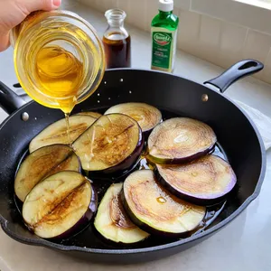 Рецепт Мясная запеканка с баклажанами и чеддером - Подготовка баклажанов