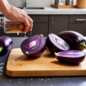 Рецепт Мясная запеканка с баклажанами и сулугуни - Подготовка баклажанов