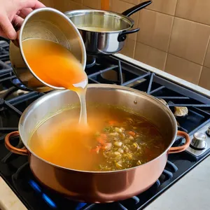 Рецепт Овощной бульон с корнем куркумы и лавандой - Варка бульона