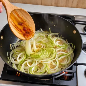 Рецепт Овощной плов с фенхелем и гранатом - Добавление фенхеля