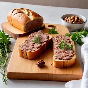 Рецепт Паштет из говядины с черносливом и грецкими орехами - Подача