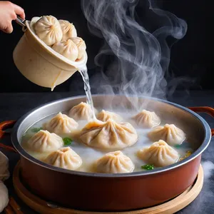 Рецепт Пельмени с курицей и шампиньонами в сливочном соусе - Варка пельменей