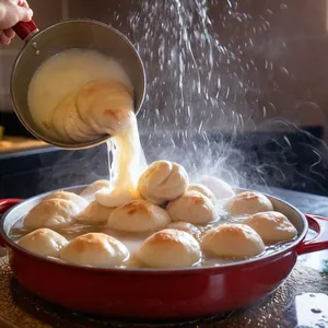 Рецепт Пельмени с олениной и клюквой в можжевеловом соусе - Варка пельменей