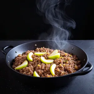 Рецепт Пельмени с уткой и грушей в медово-имбирном соусе - Приготовление начинки