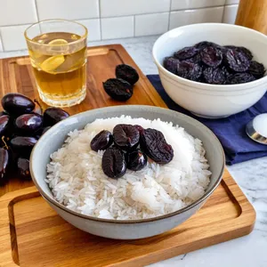 Рецепт Плов с уткой и черносливом - Подготовка риса и чернослива