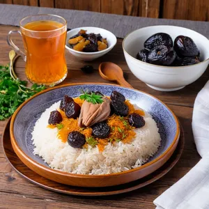 Рецепт Плов с уткой и черносливом - Подача