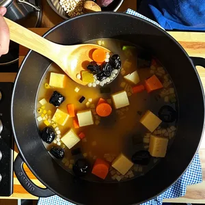 Рецепт Рассольник с бараниной и черносливом - Сборка рассольника