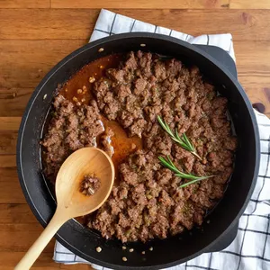 Рецепт Равиоли с говядиной и розмарином - Приготовление начинки