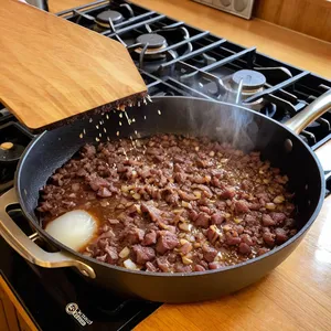 Рецепт Равиоли с олениной и брусничным соусом - Приготовление начинки из оленины