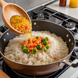 Рецепт Ризотто с сельдереем и грецкими орехами - Добавление риса