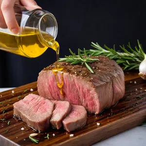 Рецепт Ростбиф с облепиховым соусом и розмарином - Маринование с розмарином и чесноком