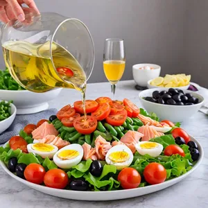 Рецепт Салат Нисуаз с лососем и стручковой фасолью - Сборка салата