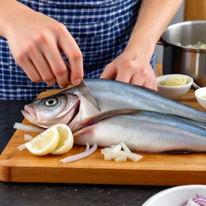 Рецепт Сельдь под шубой с гранатом и грецкими орехами - Подготовка сельди и лука