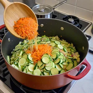 Рецепт Щи с кабачками и базиликом - Добавление кабачков и капусты