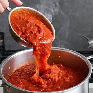 Рецепт Щи с квашеной капустой и свининой - Заправка томатной пастой