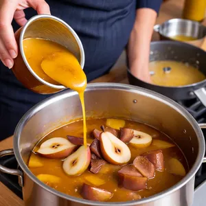 Рецепт Солянка с копчёной грушей и горчицей - Введение копчёной груши и горчицы