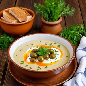 Рецепт Солянка с курицей и оливками - Подача солянки