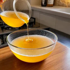 Рецепт Солёная сельдь с яблоком и луком - Приготовление заправки